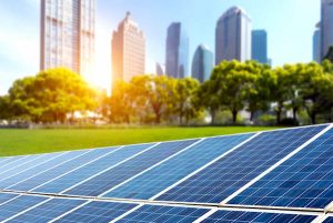 how long to solar panels last